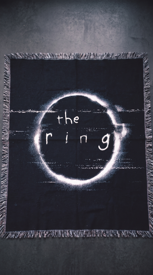 The Ring woven blanket - The Theatrical Cut